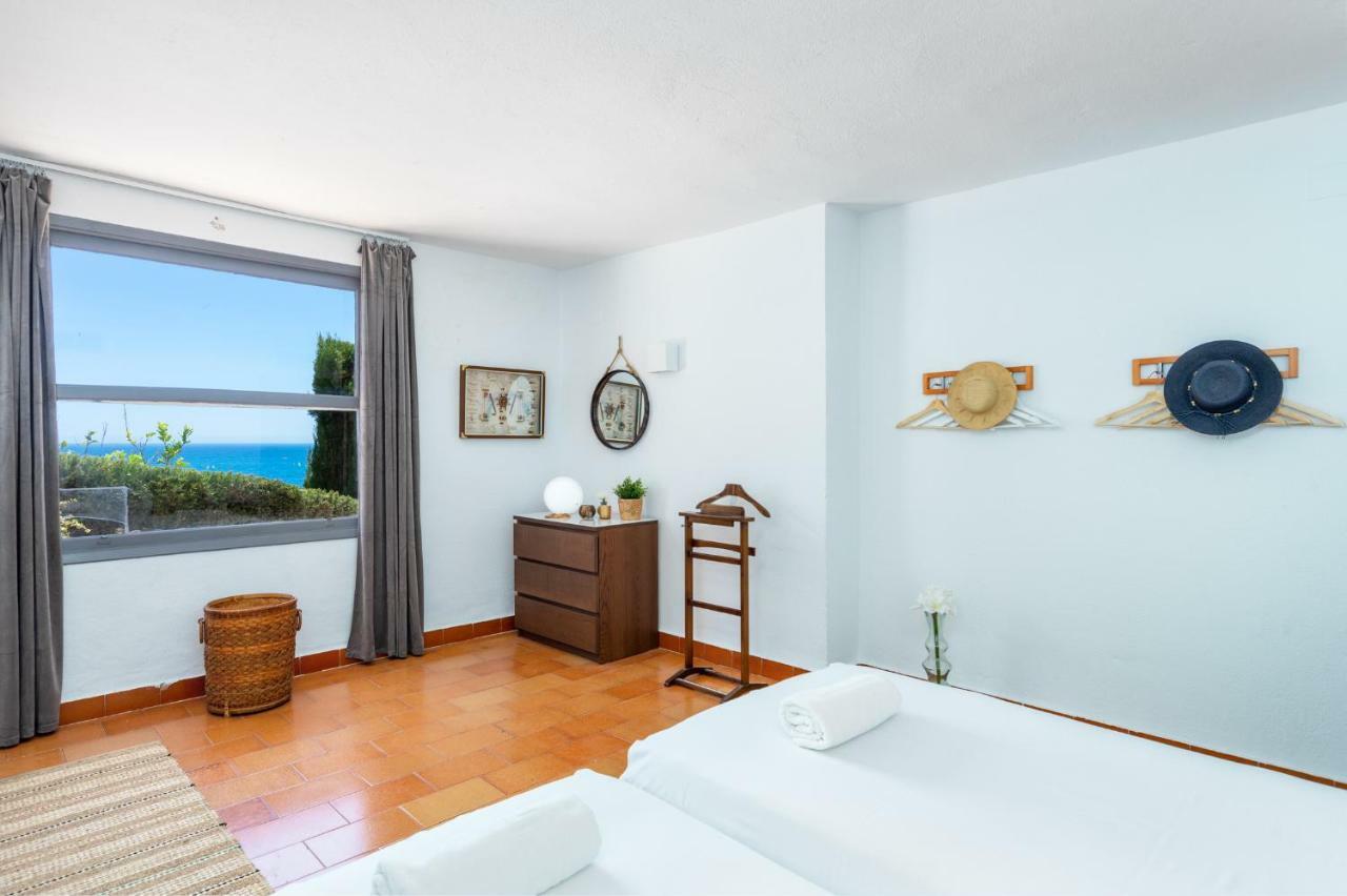 Villaer Stunning Beachclose By Costarentals - Ref 03 *