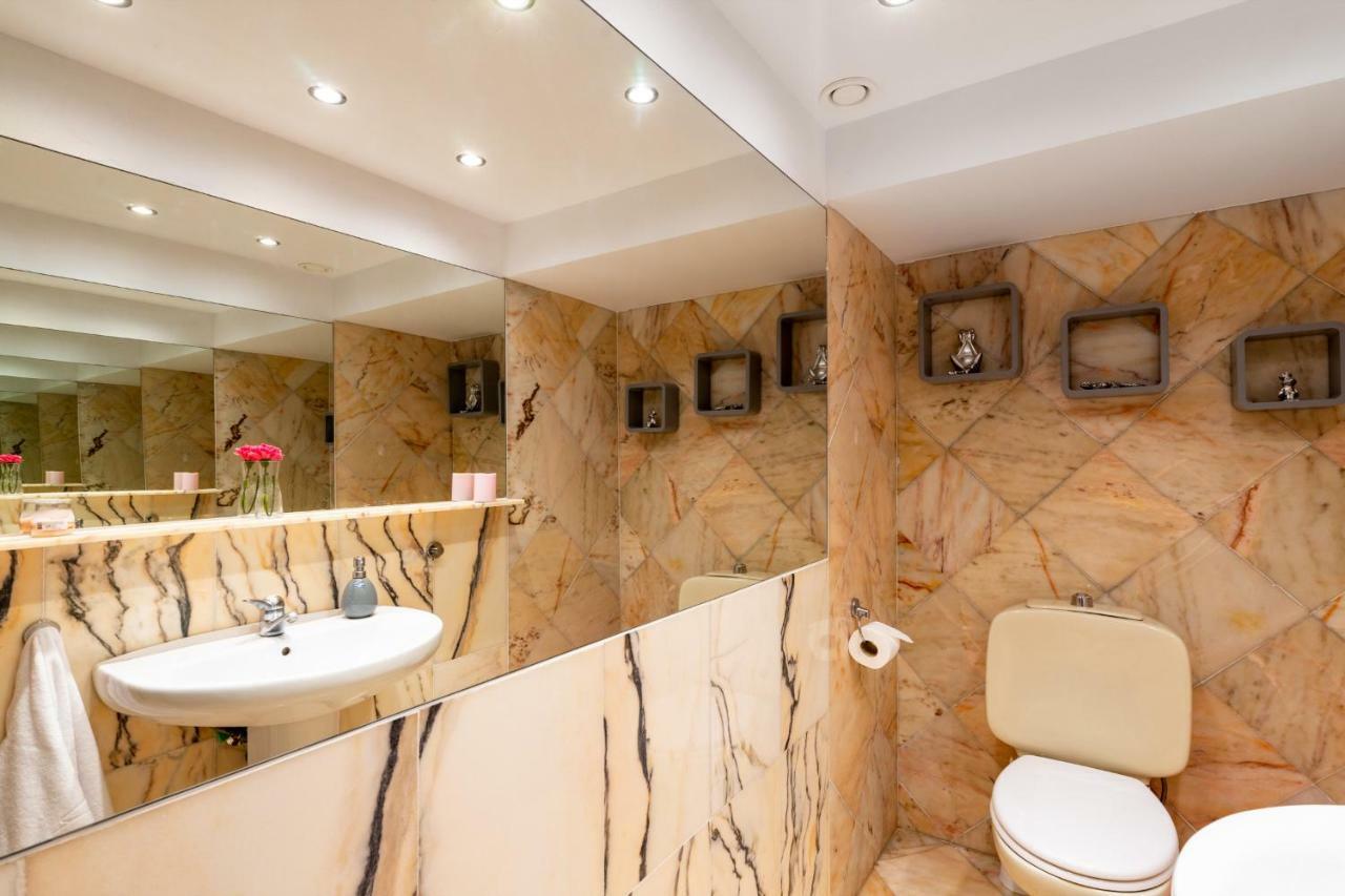 Stunning Beachclose By Costarentals - Ref 03 Villaer Fuengirola